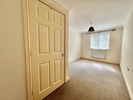 2 bedroom Flat for sale in University Court, Grantham, NG31