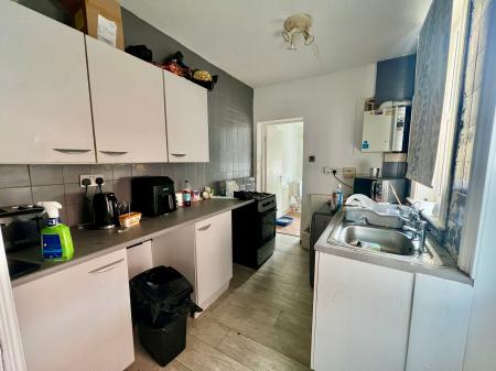 2 bedroom Terraced House for sale in Bridge End Road, Grantham, NG31