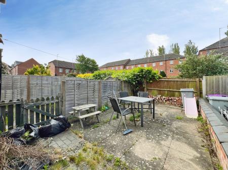 2 bedroom Terraced House for sale in Bridge End Road, Grantham, NG31