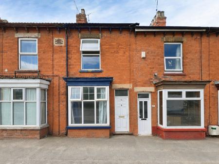 2 bedroom Terraced House for sale in Bridge End Road, Grantham, NG31