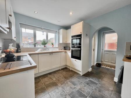 4 bedroom Detached house for sale in SOLD BY NEWTON FALLOWELL - Rosedale Drive