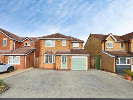 4 bedroom Detached house for sale in SOLD BY NEWTON FALLOWELL - Rosedale Drive