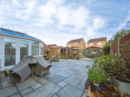 4 bedroom Detached house for sale in SOLD BY NEWTON FALLOWELL - Rosedale Drive