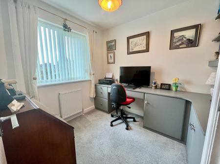 4 bedroom Detached house for sale in SOLD BY NEWTON FALLOWELL - Rosedale Drive