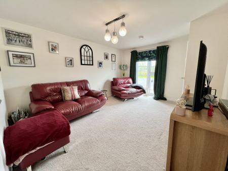 2 bedroom Semi-detached house for sale in Brisbane Drive, Grantham, NG31