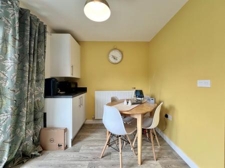 2 bedroom Semi-detached house for sale in Brisbane Drive, Grantham, NG31