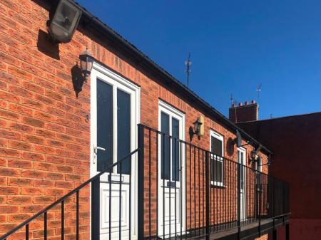 1 bedroom Flat to let in Oxford Street, Clifton Court Oxford Street, NG31