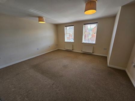 2 bedroom Flat to let in Kedleston Road, Grantham, NG31