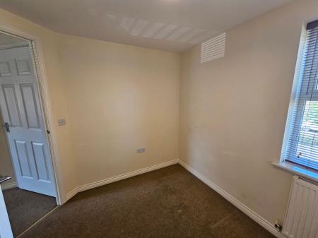 2 bedroom Flat to let in Kedleston Road, Grantham, NG31