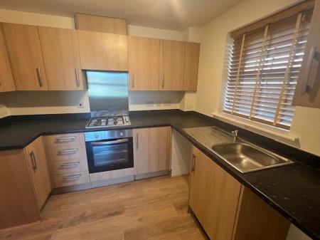 2 bedroom Flat to let in Hathersage Close, Grantham, NG31