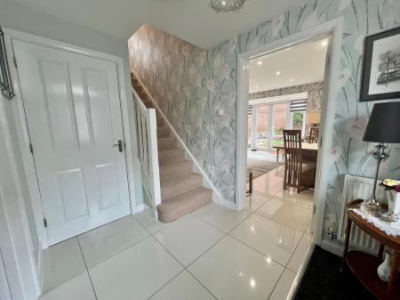 4 bedroom Detached house for sale in Knaresborough Drive, Grantham, NG31