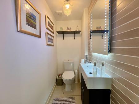 4 bedroom Detached house for sale in Knaresborough Drive, Grantham, NG31