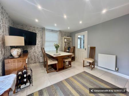 4 bedroom Detached house for sale in Knaresborough Drive, Grantham, NG31
