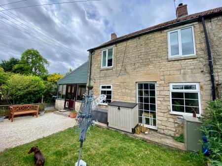 3 bedroom End of terrace house for sale in The Row, Carlton Scroop, NG32