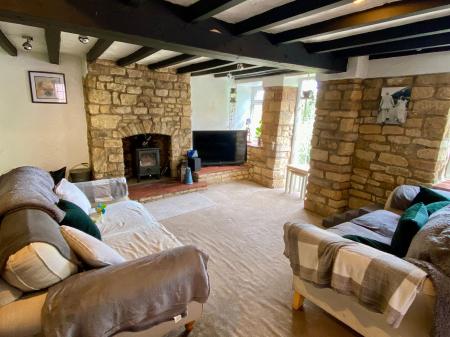 3 bedroom End of terrace house for sale in The Row, Carlton Scroop, NG32