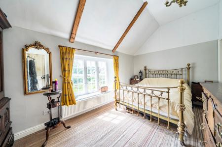 4 bedroom Detached house for sale in Park Lane, Denton, NG32
