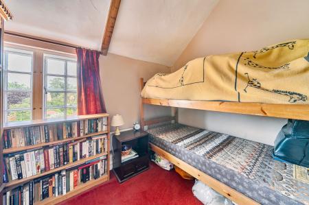 4 bedroom Detached house for sale in Park Lane, Denton, NG32