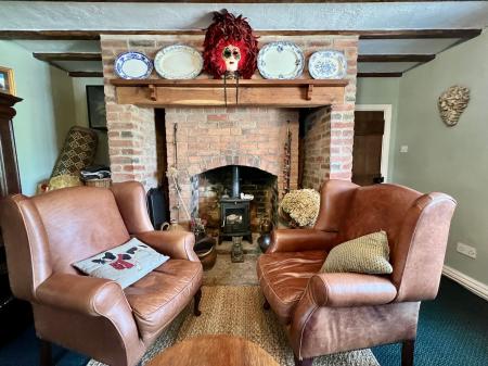 4 bedroom Detached house for sale in Park Lane, Denton, NG32