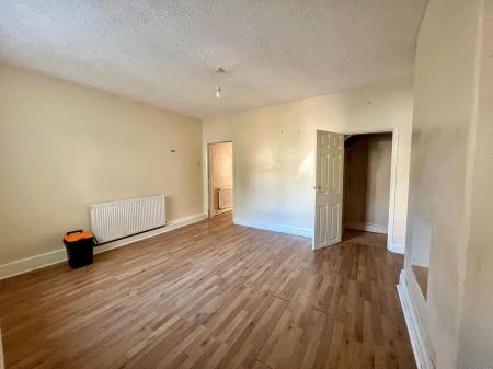 3 bedroom Terraced House for sale in Grantley Street, Grantham, NG31