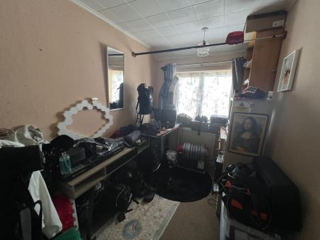 3 bedroom Semi-detached house to let in Byron Avenue, Grantham, NG31