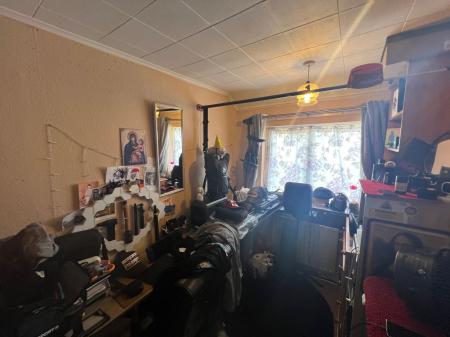 3 bedroom Semi-detached house to let in Byron Avenue, Grantham, NG31