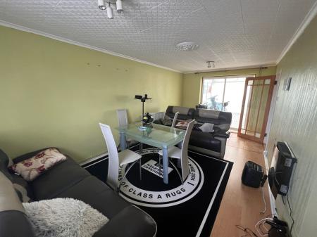 3 bedroom Semi-detached house to let in Byron Avenue, Grantham, NG31