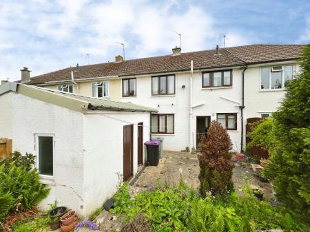 4 bedroom Terraced House for sale in Tennyson Avenue, Grantham, NG31