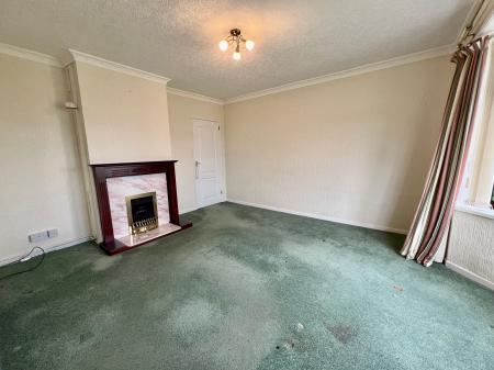 4 bedroom Terraced House for sale in Tennyson Avenue, Grantham, NG31