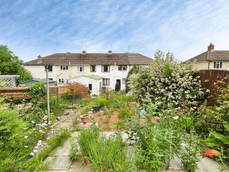 4 bedroom Terraced House for sale in Tennyson Avenue, Grantham, NG31