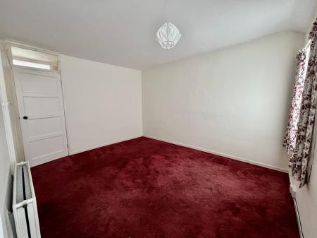 4 bedroom Terraced House for sale in Tennyson Avenue, Grantham, NG31