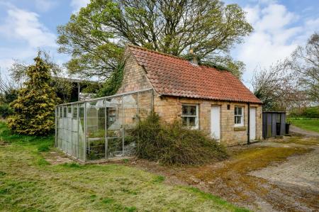 4 bedroom Detached house for sale in Blacksmith Lane, Welby, NG32