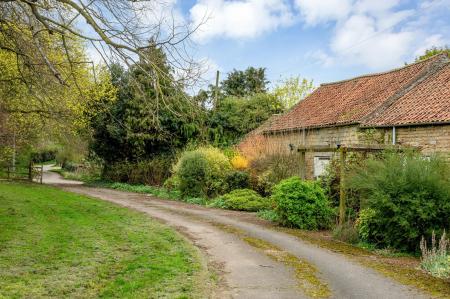4 bedroom Detached house for sale in Blacksmith Lane, Welby, NG32