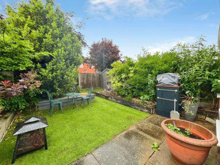 2 bedroom Semi-detached house for sale in Wentworth Drive, Grantham, NG31