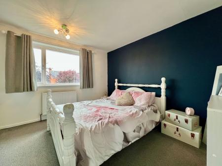 2 bedroom Semi-detached house for sale in Wentworth Drive, Grantham, NG31