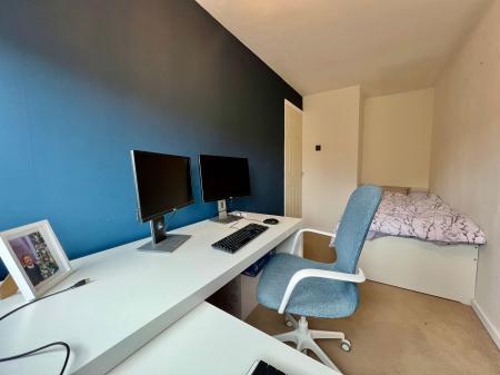2 bedroom Semi-detached house for sale in Wentworth Drive, Grantham, NG31