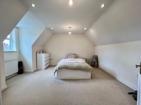 2 bedroom Flat for sale in Avenue Road, Montanari Court Avenue Road, NG31