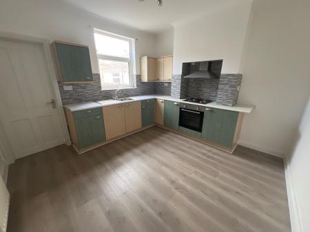 2 bedroom Terraced House to let in Oxford Street, Grantham, NG31