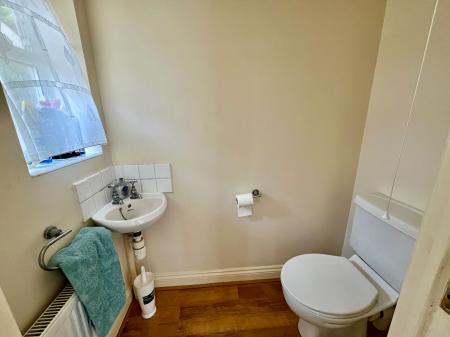 2 bedroom Semi-detached house for sale in Cavendish Way, Grantham, NG31