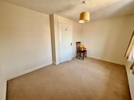 2 bedroom Semi-detached house for sale in Cavendish Way, Grantham, NG31
