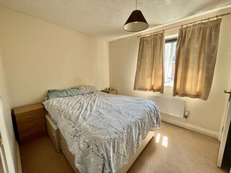 2 bedroom Semi-detached house for sale in Cavendish Way, Grantham, NG31