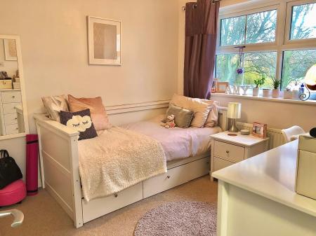 3 bedroom Detached house to let in Bell Close, Gonerby Hill Foot, NG31