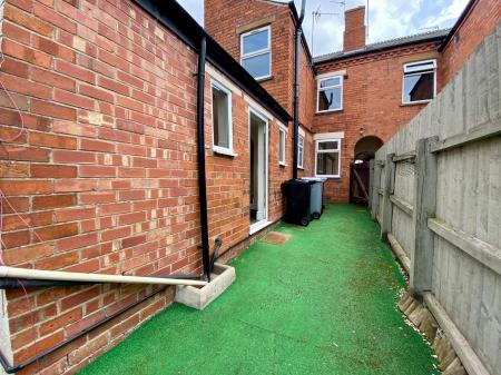 3 bedroom End of terrace house for sale in SOLD BY NEWTON FALLOWELL - Springfield Road