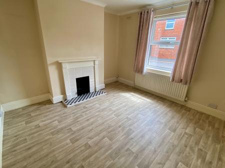 3 bedroom End of terrace house for sale in SOLD BY NEWTON FALLOWELL - Springfield Road