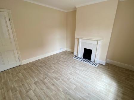 3 bedroom End of terrace house for sale in SOLD BY NEWTON FALLOWELL - Springfield Road