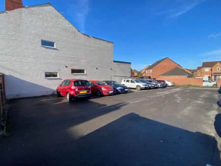 3 bedroom End of terrace house for sale in SOLD BY NEWTON FALLOWELL - Springfield Road