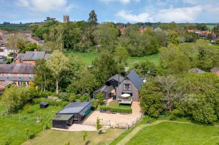 2 bedroom Barn for sale in Low Farm Drive, Folkingham, NG34