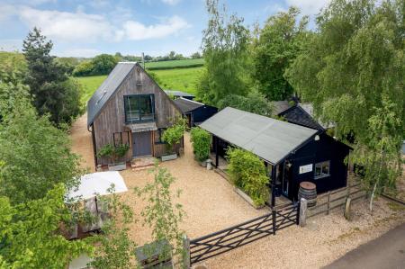 2 bedroom Barn for sale in Low Farm Drive, Folkingham, NG34