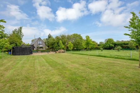 2 bedroom Barn for sale in Low Farm Drive, Folkingham, NG34