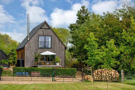 2 bedroom Barn for sale in Low Farm Drive, Folkingham, NG34