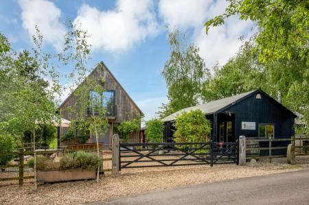 2 bedroom Barn for sale in Low Farm Drive, Folkingham, NG34